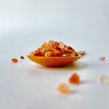 Cargar imagen en el visor de la galería, Sal del Himalaya en grano, Sal rosada en grano proveniente de Pakistán de venta a granel en San Nicolás, General Escobedo, Cumbres, Monterrey, Nuevo León