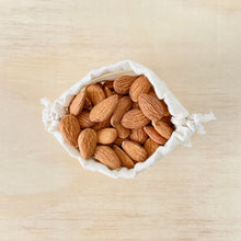 Cargar imagen en el visor de la galería, almendra, almendra entera, natural, almond, Carmeluz venta a granel zero waste en San Nicolás, General Escobedo, Contry, Cumbres, San Pedro Garza García, Apodaca, Monterrey, Nuevo León, Saltillo, Coahuila
